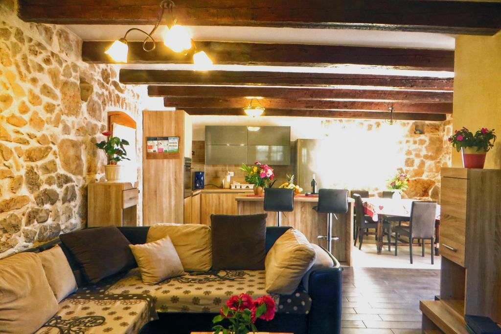 Holiday Home Rasopas Malinska Εξωτερικό φωτογραφία