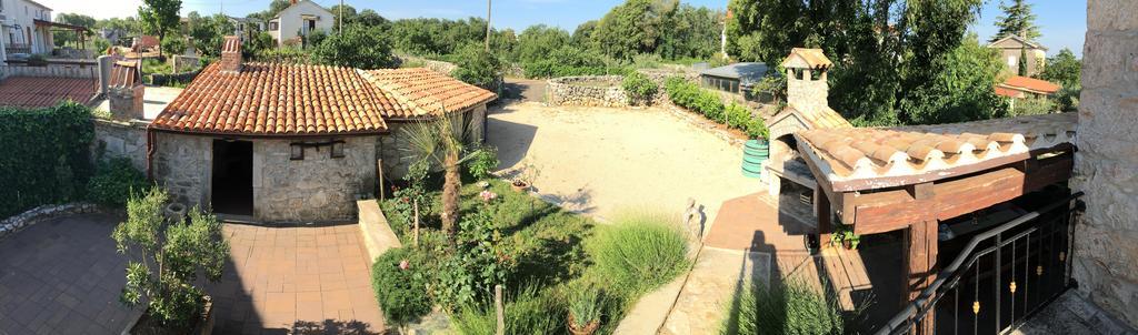 Holiday Home Rasopas Malinska Εξωτερικό φωτογραφία