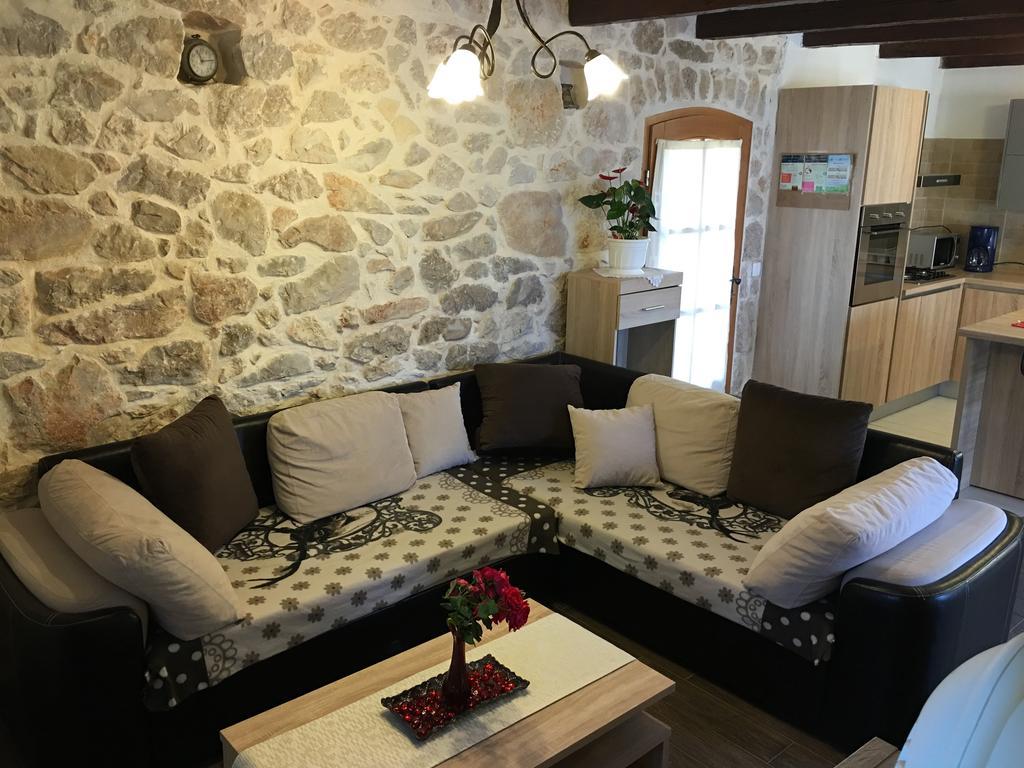 Holiday Home Rasopas Malinska Εξωτερικό φωτογραφία