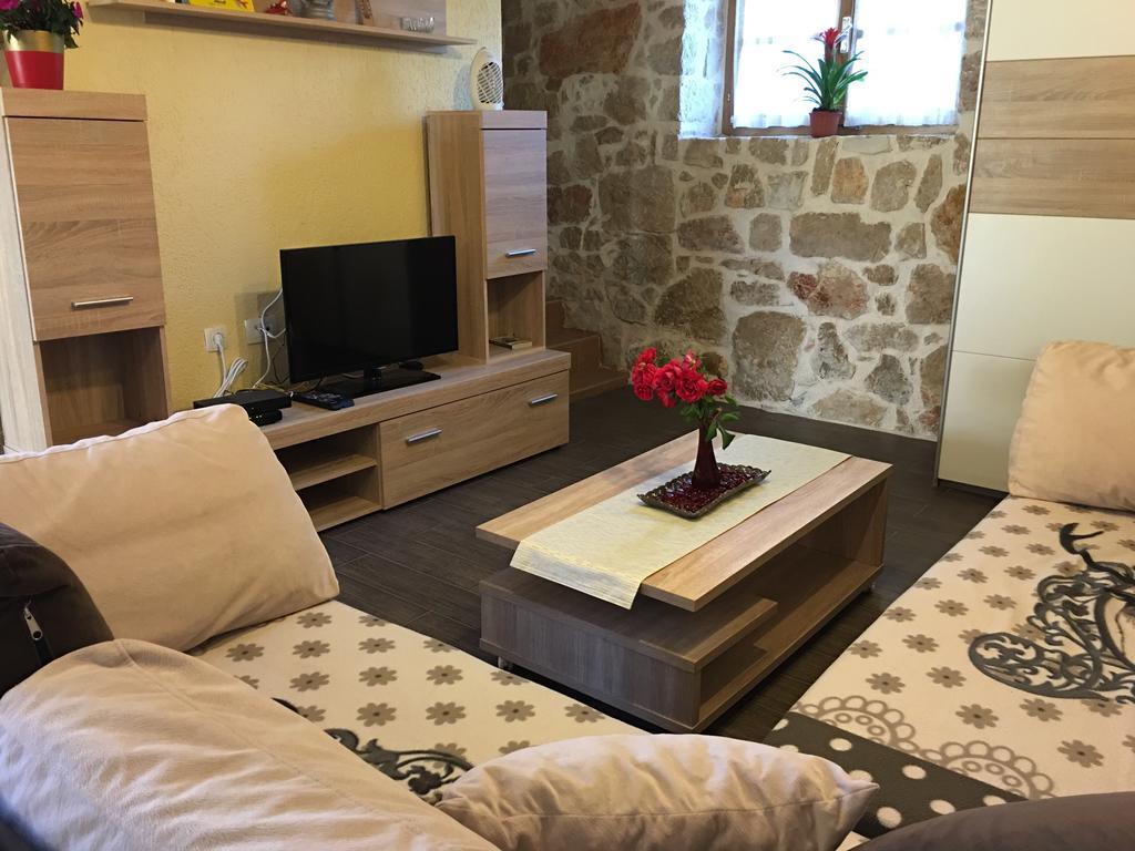 Holiday Home Rasopas Malinska Εξωτερικό φωτογραφία